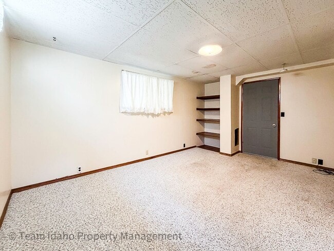 Building Photo - 1203 S Logan St