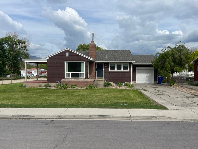 Primary Photo - 1032 N 300 W