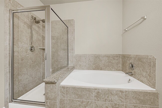 Building Photo - 17002 Devon Dogwood Trail