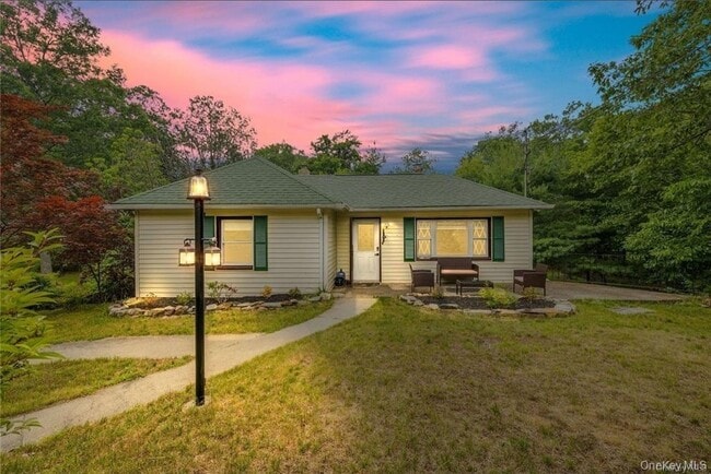 Primary Photo - 450 Rye Hill Rd