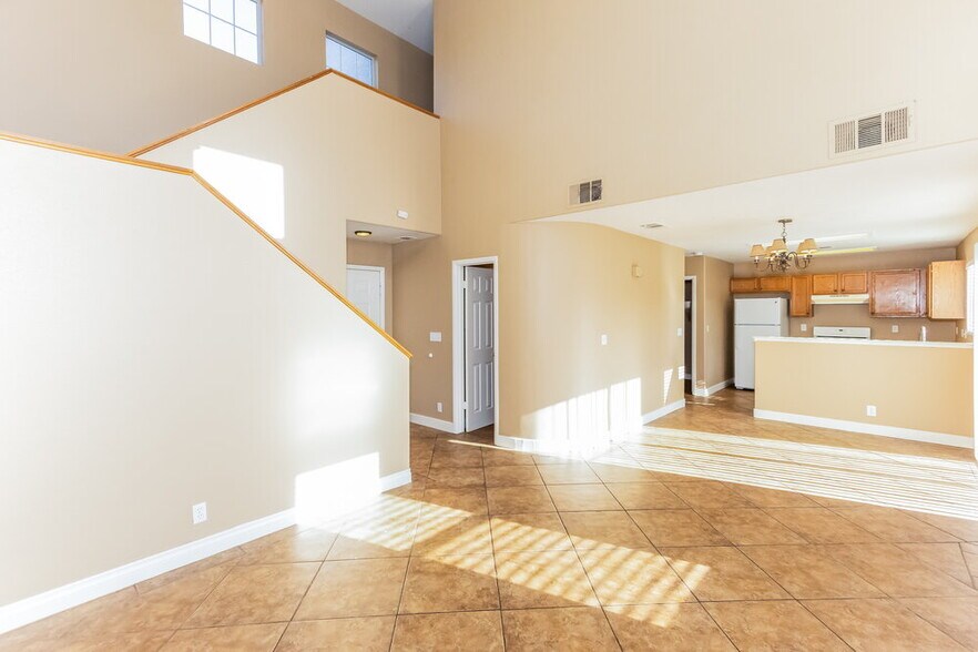 Building Photo - 7300 Lost Shadow Ct