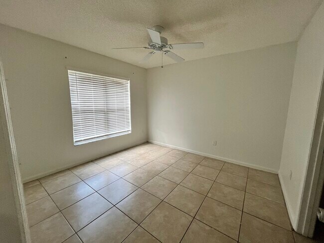 Building Photo - 2169 Cypress Bay Blvd