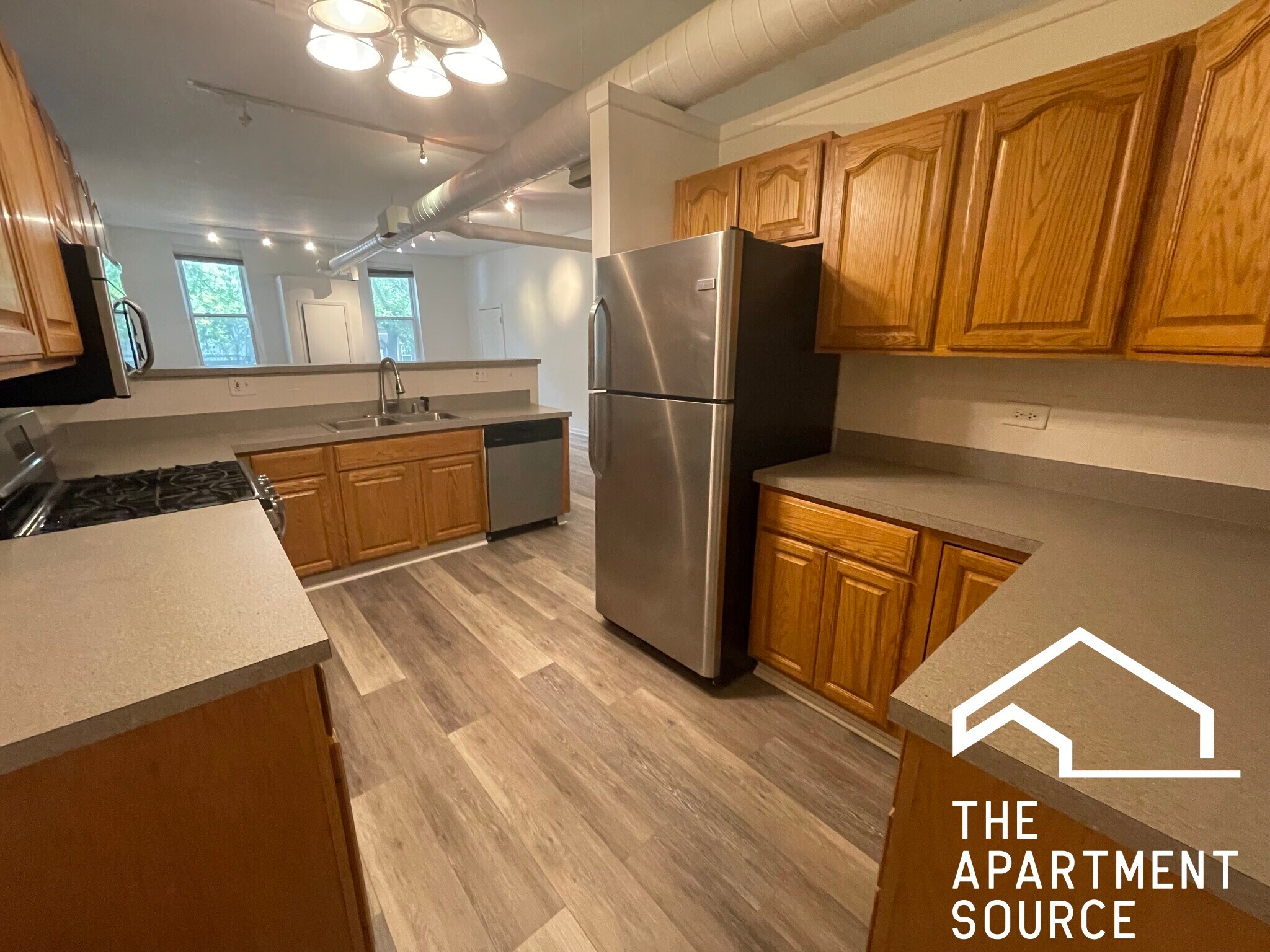 Building Photo - 1844 W Henderson St