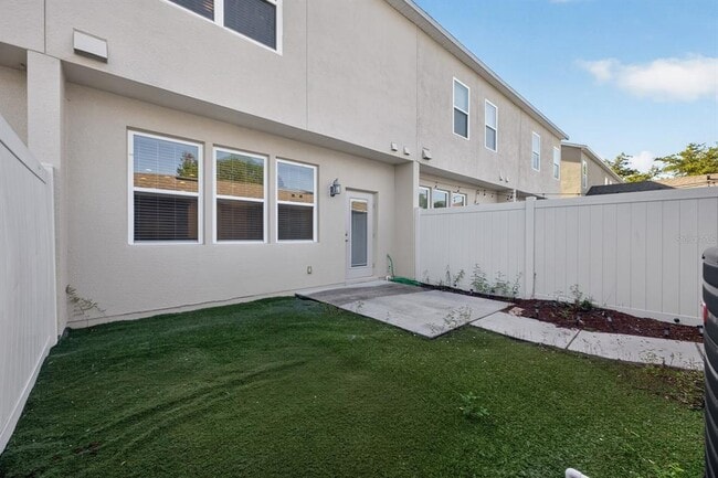 Building Photo - 7516 Bentonshire Ave
