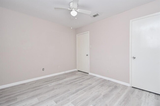 Building Photo - 12939 Westmere Dr