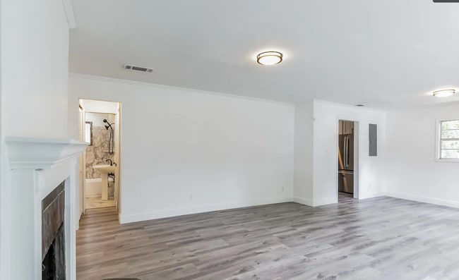 Building Photo - 3636 Turton Ave