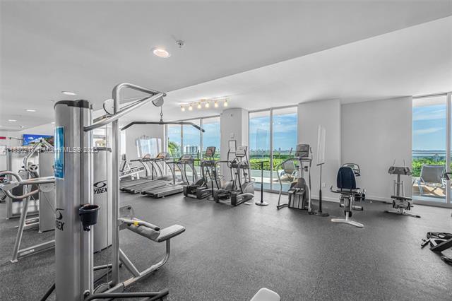 Building Photo - 7901 Hispanola Ave