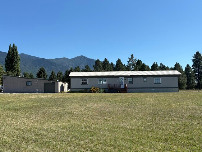 Building Photo - 110 Stardust Trl