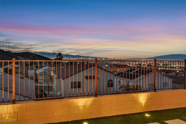 Building Photo - 366 Rosefinch St