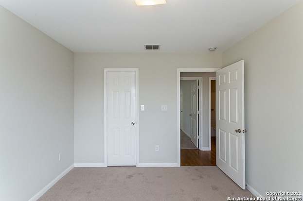 Building Photo - 5923 Fox Canyon