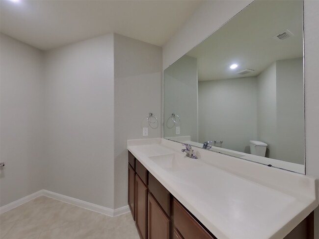 Building Photo - 27016 Leonardo Dr