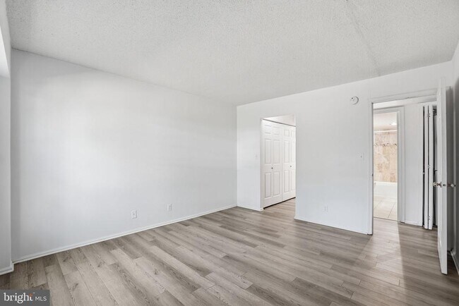 Building Photo - 7651 Tremayne Pl