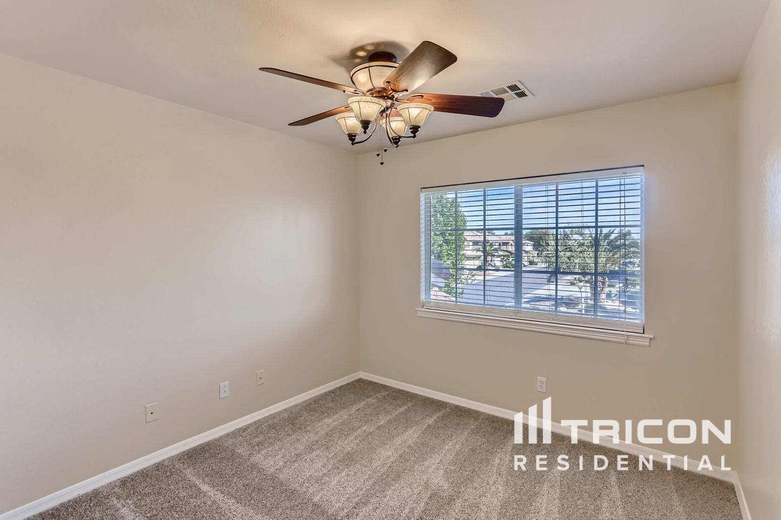 Building Photo - 13303 Redwood Ln