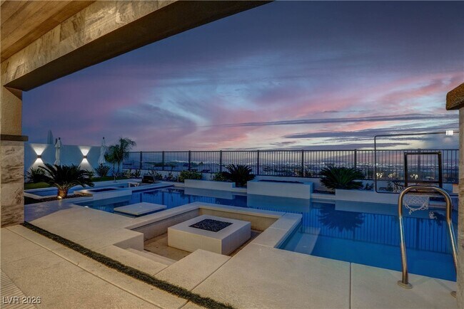 Building Photo - 756 Bruce Moorland St