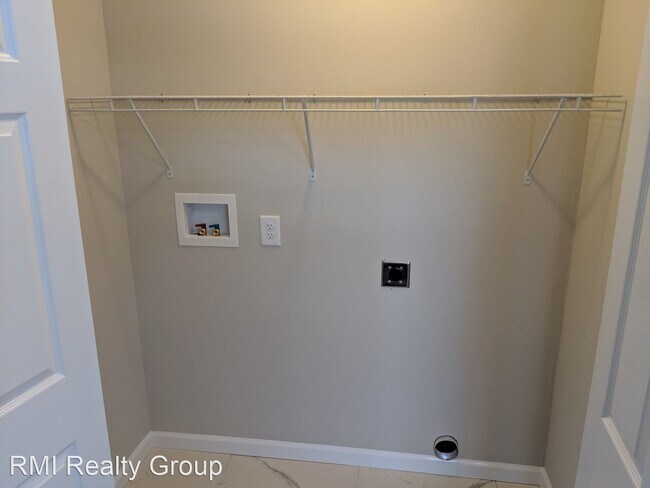 Building Photo - 2 br, 1 bath House - 25 Smalltown Circle