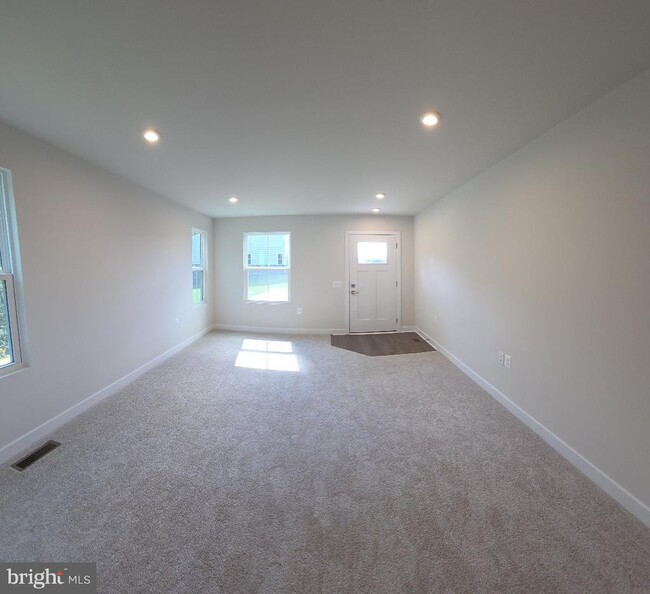 Building Photo - 8901 Blackthorne Pl