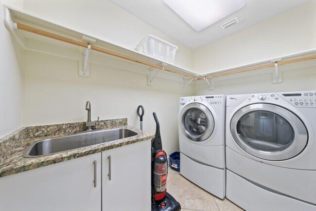 Building Photo - 26302 Perdido Beach Blvd