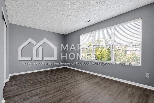 Building Photo - 5462 Rothermund Dr