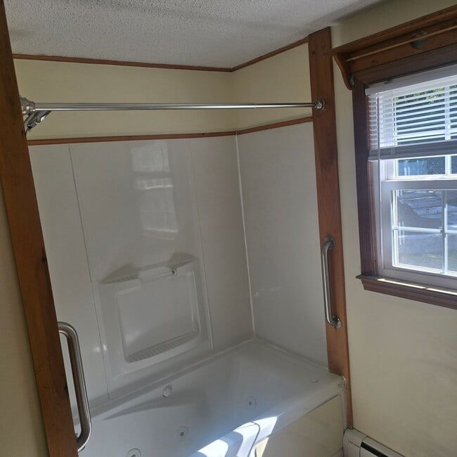 Building Photo - 432 Joseph St Ext