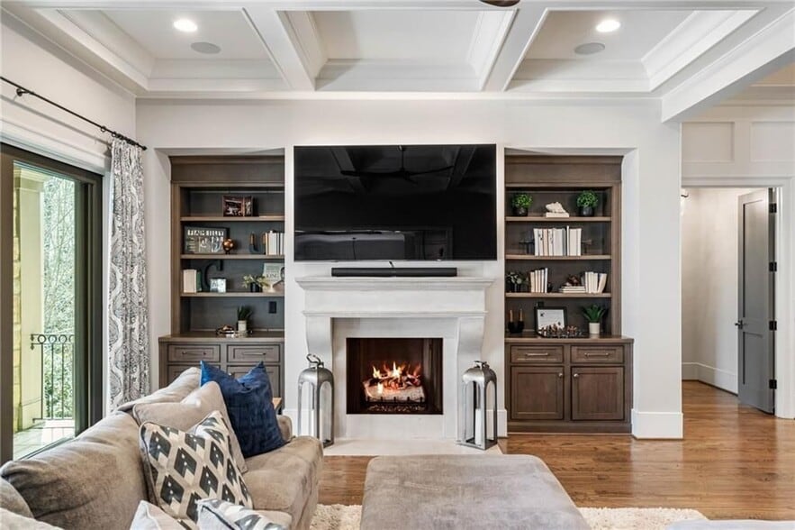 Building Photo - 5265 Peachtree Dunwoody Rd NE