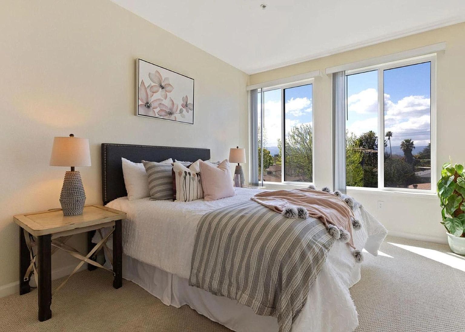 Master bedroom - 801 S Winchester Blvd