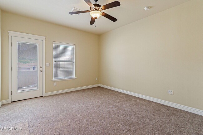 Building Photo - 6285 Wildwood Ct