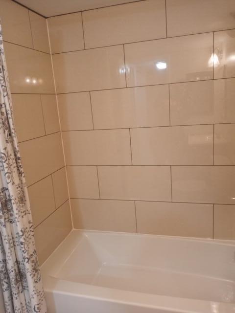 Building Photo - 512 Gardens Dr