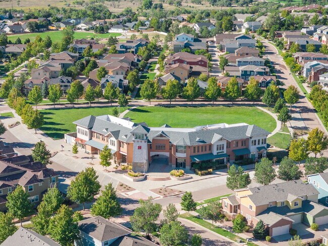 Building Photo - Modern 4 Bedroom, 2 Bathroom Westside Home with Balcony Views of Garden of the Gods!