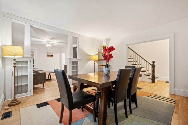 Building Photo - 34 Allen St