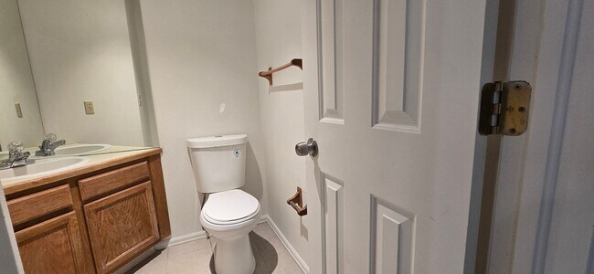 Building Photo - Charming 4-Bed Home in Louisville features bright, open living space, with open deck & garden!