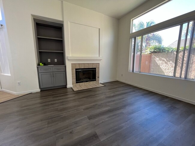 Building Photo - Bright 3-Bedroom Home in Gated Mira Mesa C...