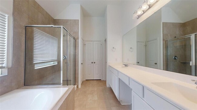 Building Photo - 32307 Elmwood Mnr