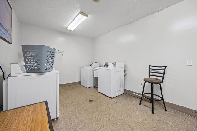 Building Photo - 345 Spencerport Rd