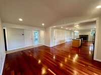 Building Photo - PENDING APPLICATION; Private Westside 3 BD+Den