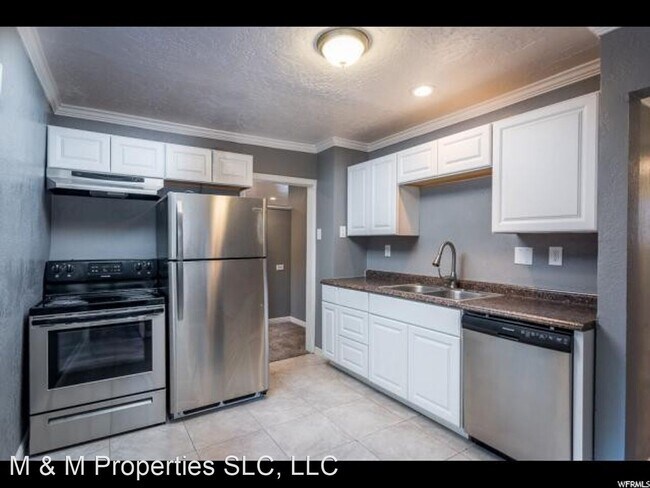 Primary Photo - 43 E Coatsville Ave