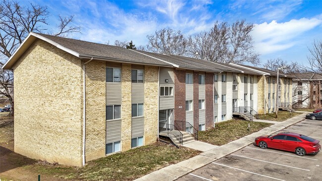 Building Photo - 3771 Cornell Dr
