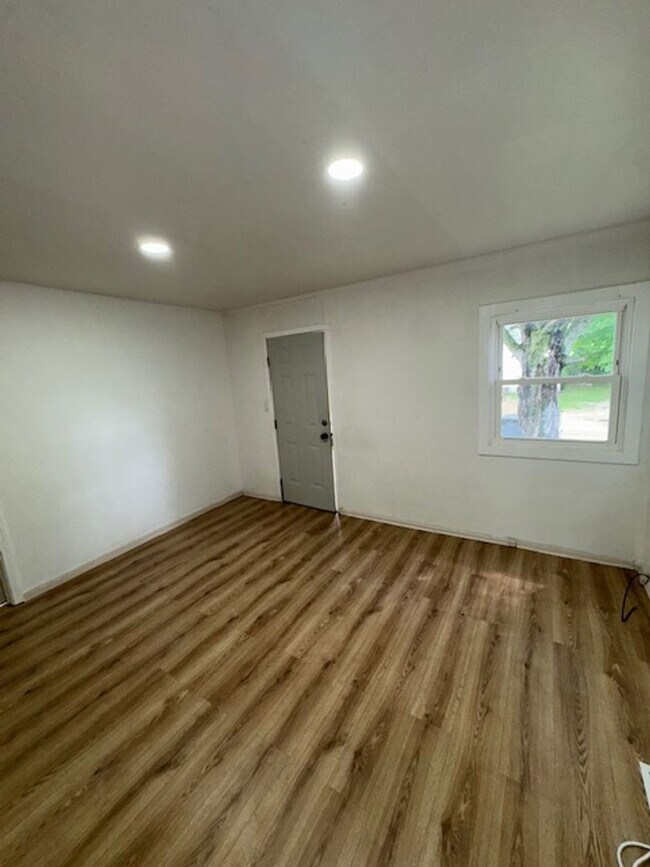Building Photo - 2504-2506 Negley Pl