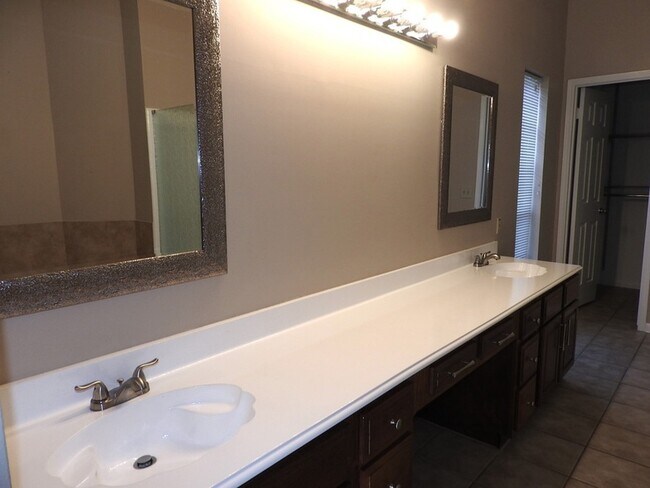 Building Photo - 3015 Cotter Lake Cir