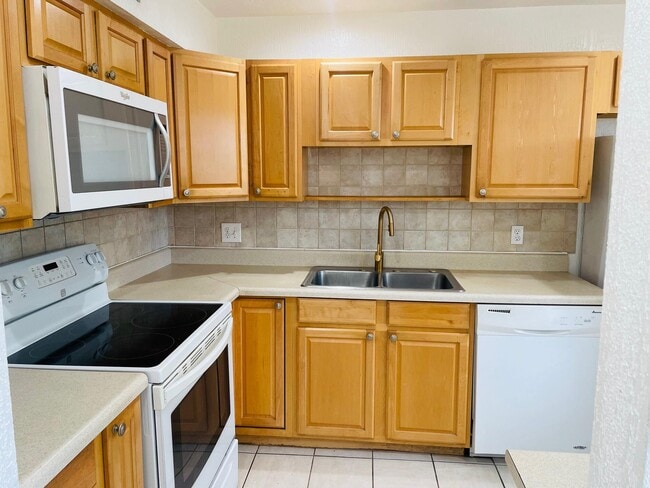 Building Photo - 4080 Tivoli Ct