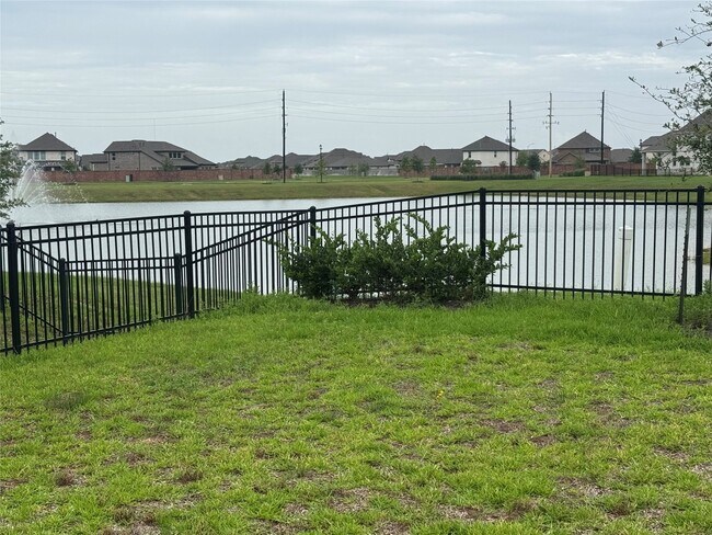 Building Photo - 2944 Cordova Hl Dr