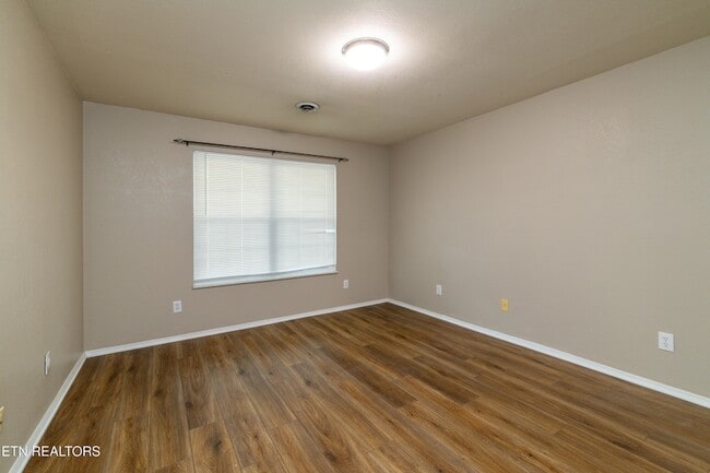 Building Photo - 8613 Little Field Way