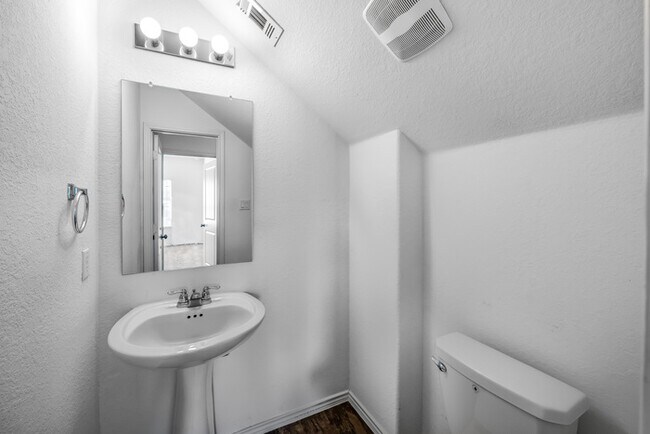 Building Photo - 124 Concho Brook Bnd