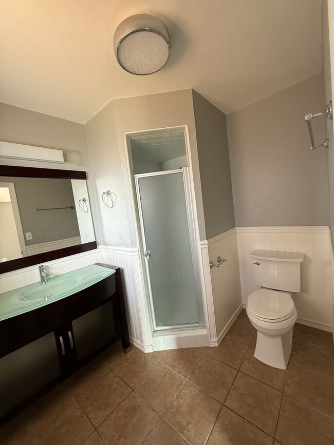 Building Photo - Remodeled 5 bedroom home near Bountiful ridge golf course