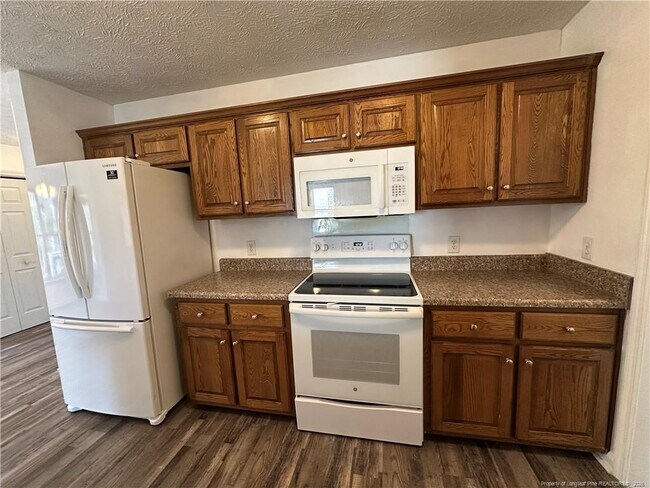 Building Photo - 728 Bent Creek Dr