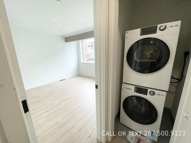 Building Photo - 2605 E Boston St