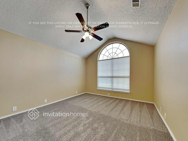 Building Photo - 1301 Woodthorpe Dr