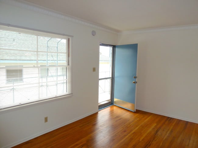 Living Room - 7073 1/2 W Manchester Ave