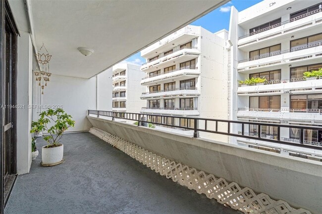 Building Photo - 13953 Kendale Lakes Cir