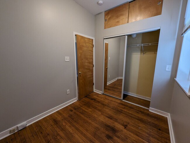 Building Photo - 3518 Juniata St