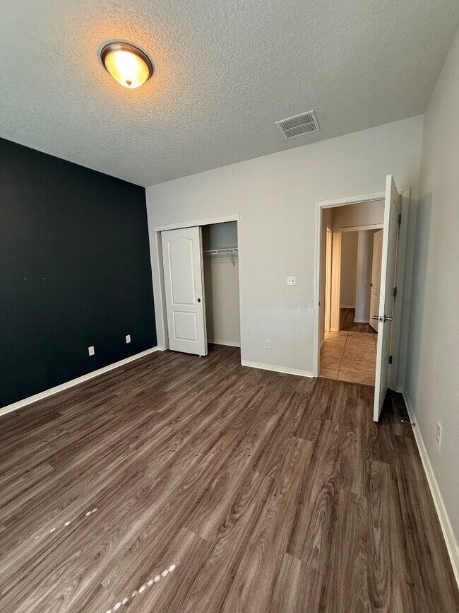 Building Photo - 9635 Monolith Dr NW